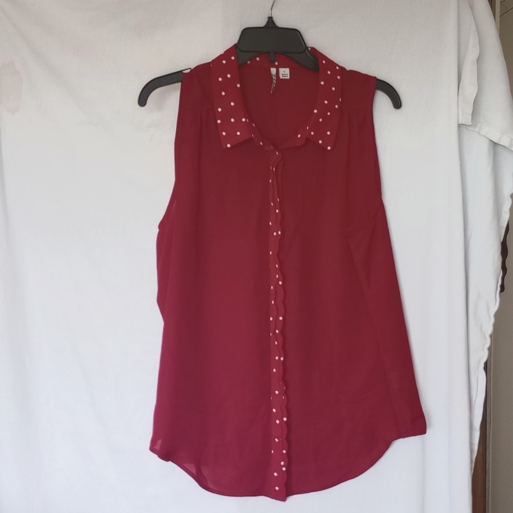 ELLE Fun mauvie pink blouse polka dot collar and polka dot ruffle down front
